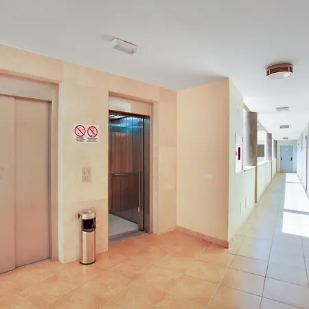 Apartamento Tranquilo Con Terraza, Piscina Y Fibra Optica - Es-347-18